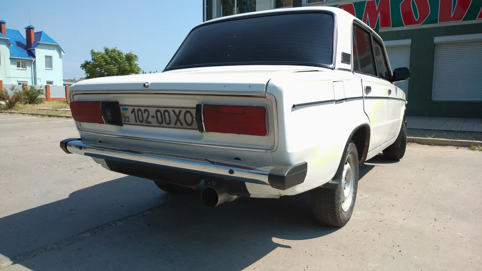 Lada 2103 5