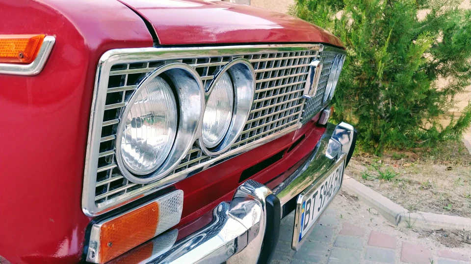 Lada 2103 4