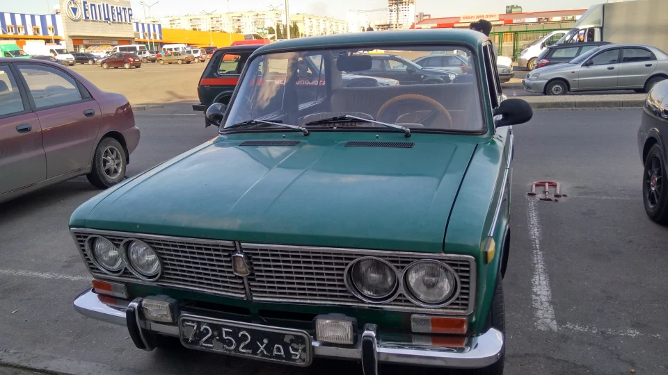 Lada 2103 3