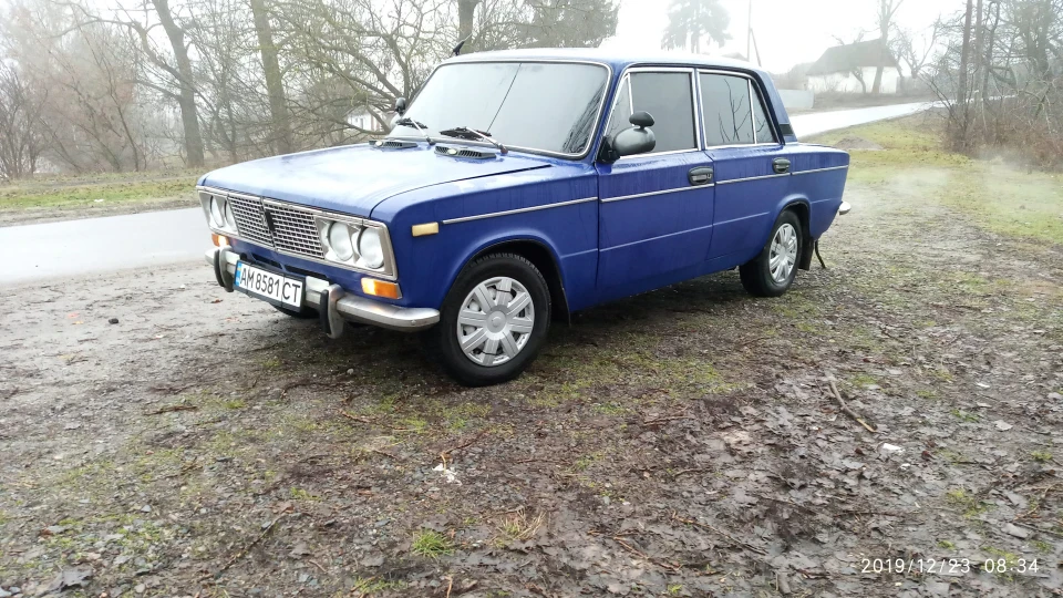 Lada 2103 4