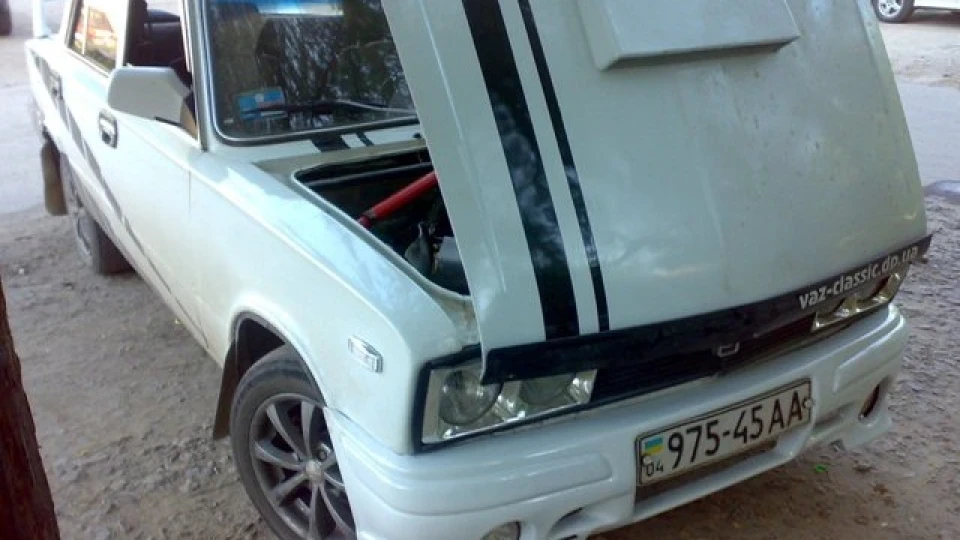 Lada 2103 5