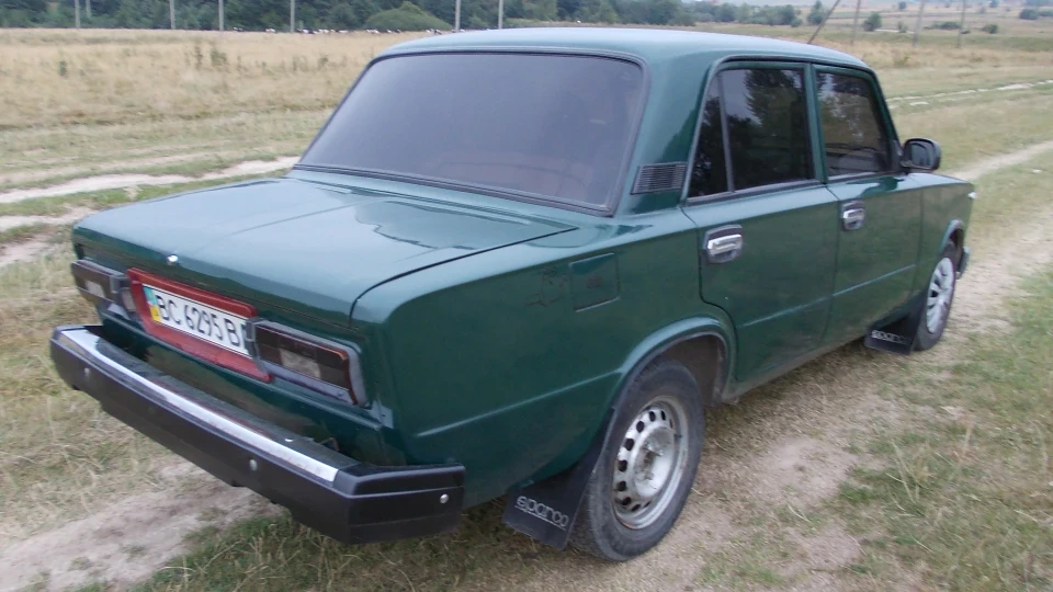 Lada 2103 4