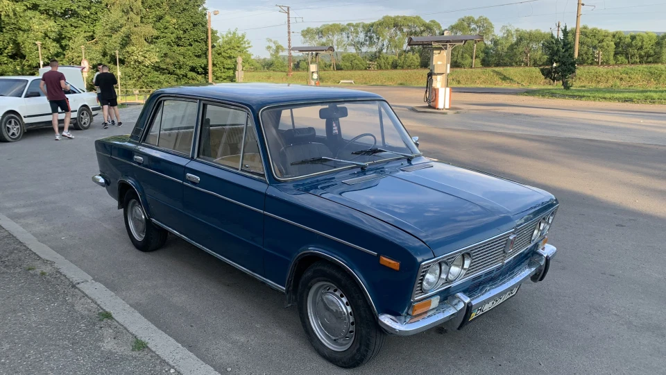 Lada 2103 2