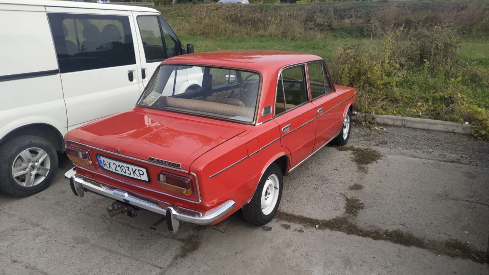 Lada 2103 2