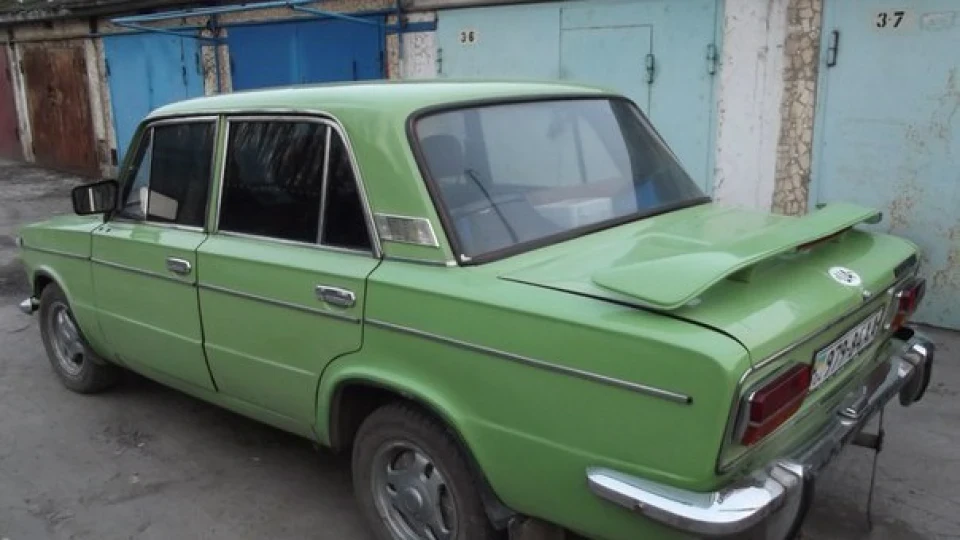 Lada 2103 4