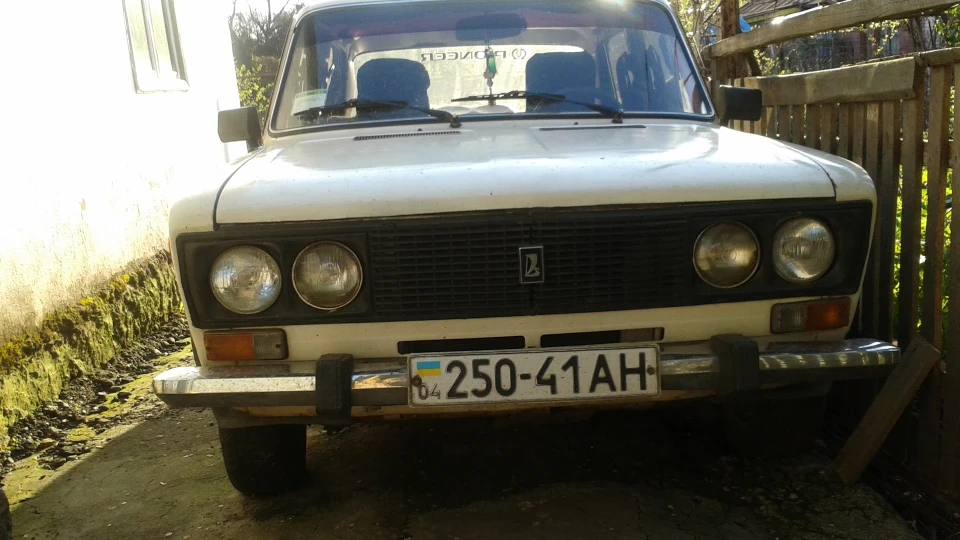 Lada 2103 3