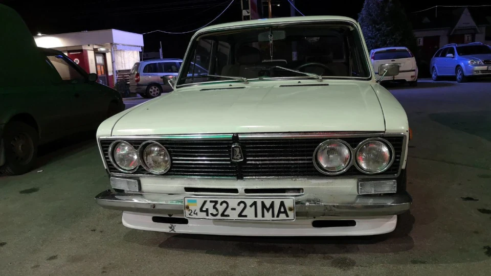 Lada 2103 4
