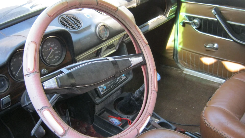 Lada 2103 2