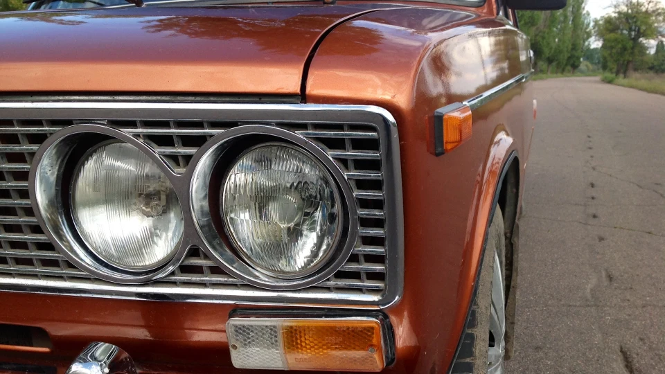 Lada 2103 5