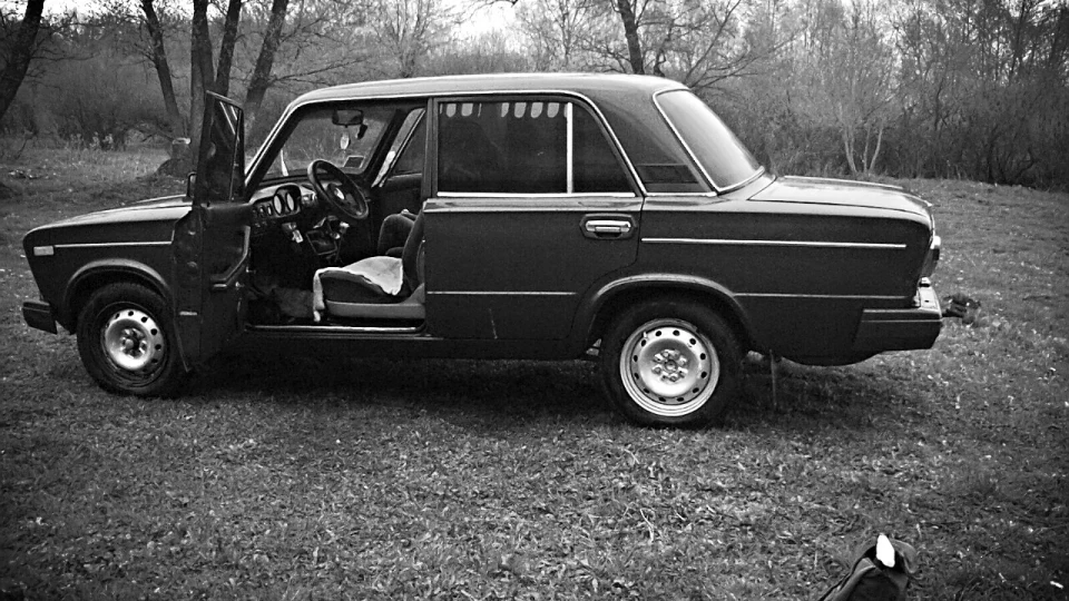 Lada 2103 2
