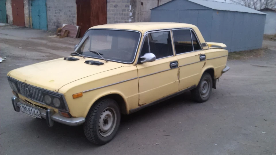 Lada 2103 3