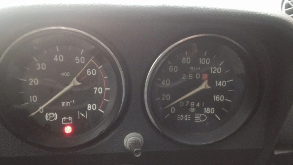 Lada 2103 4