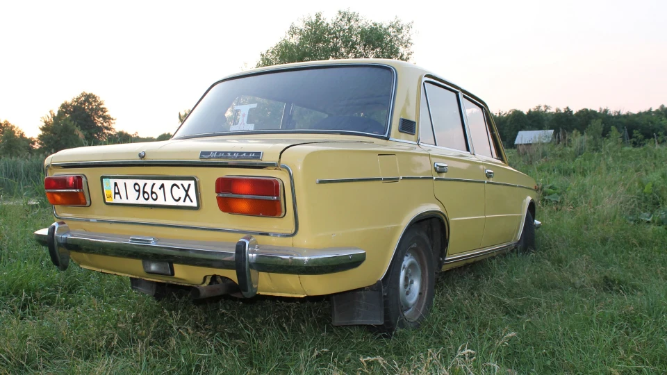 Lada 2103 3