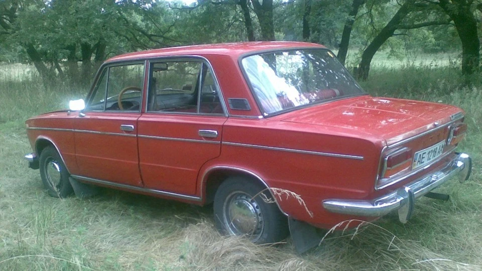Lada 2103 2
