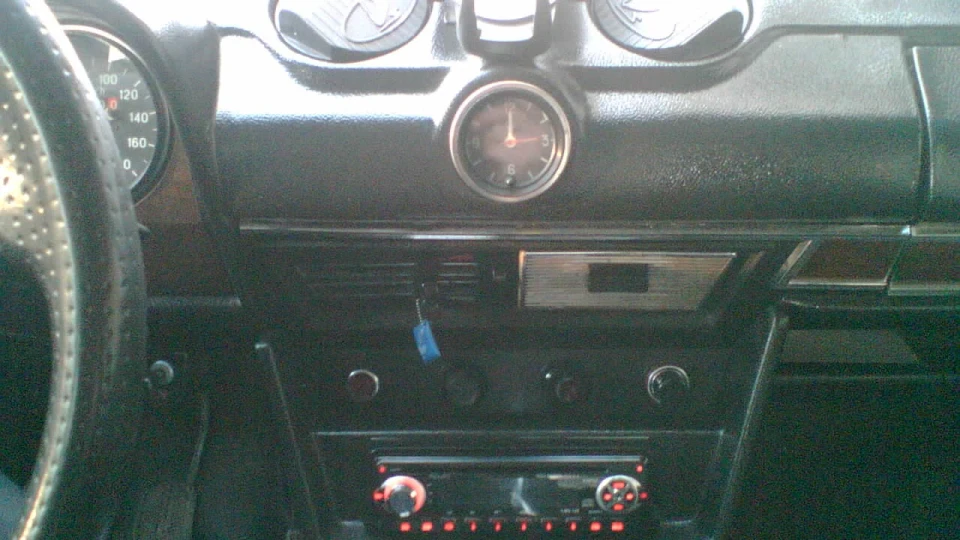 Lada 2103 4
