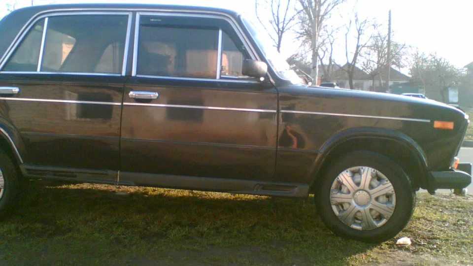 Lada 2103 5