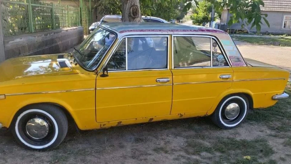 Lada 2103 2