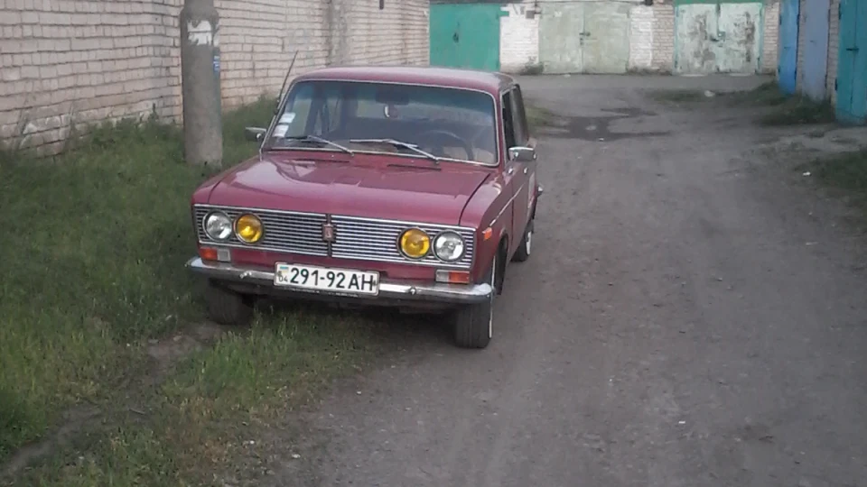 Lada 2103 4