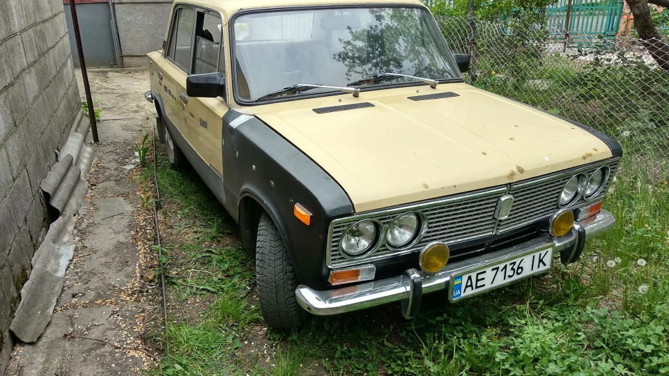 Lada 2103 2