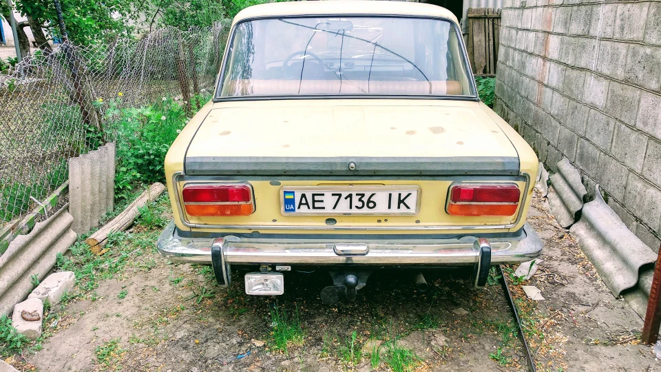 Lada 2103 4