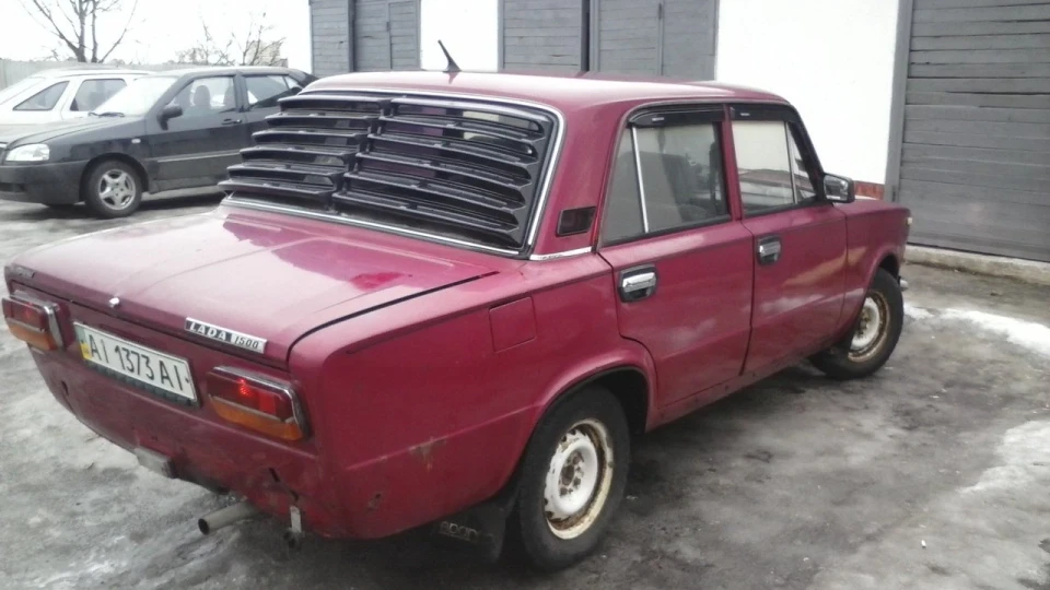 Lada 2103 3
