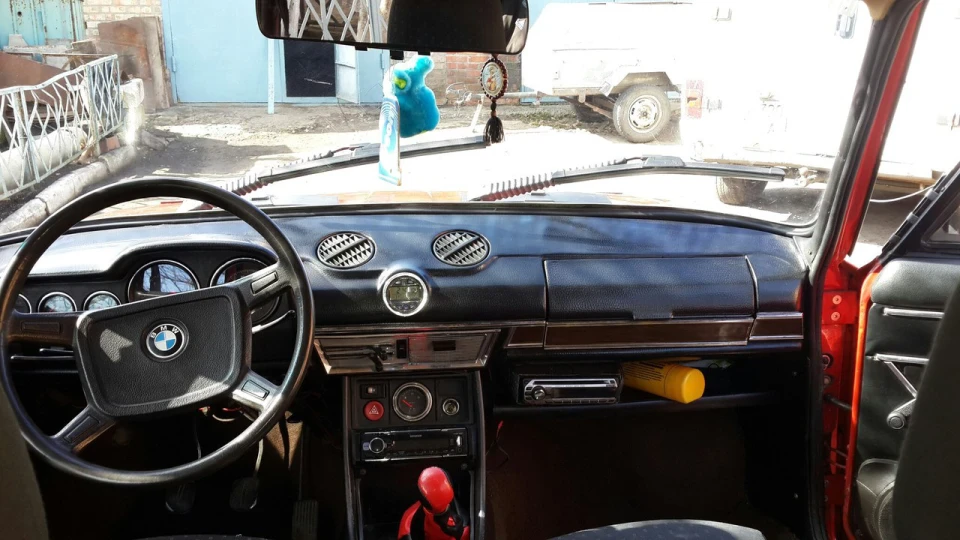 Lada 2103 4
