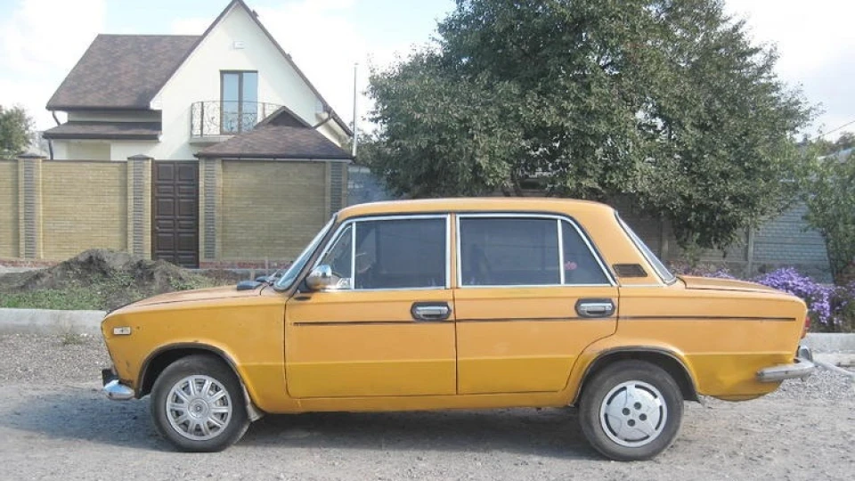 Lada 2103 3