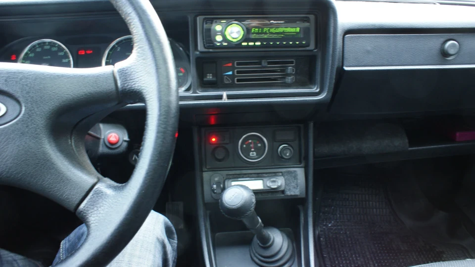 Lada 2103 3