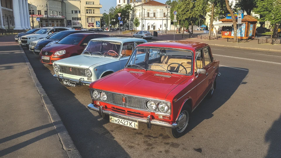 Lada 2103 3