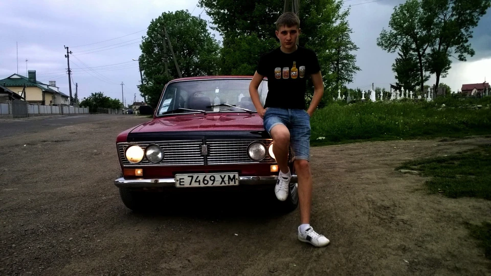 Lada 2103 4