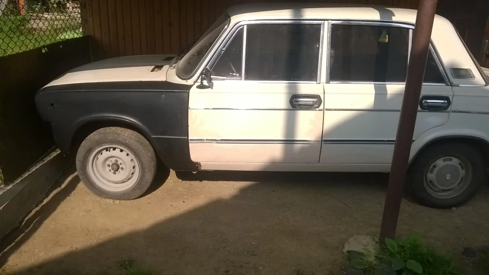Lada 2103 3