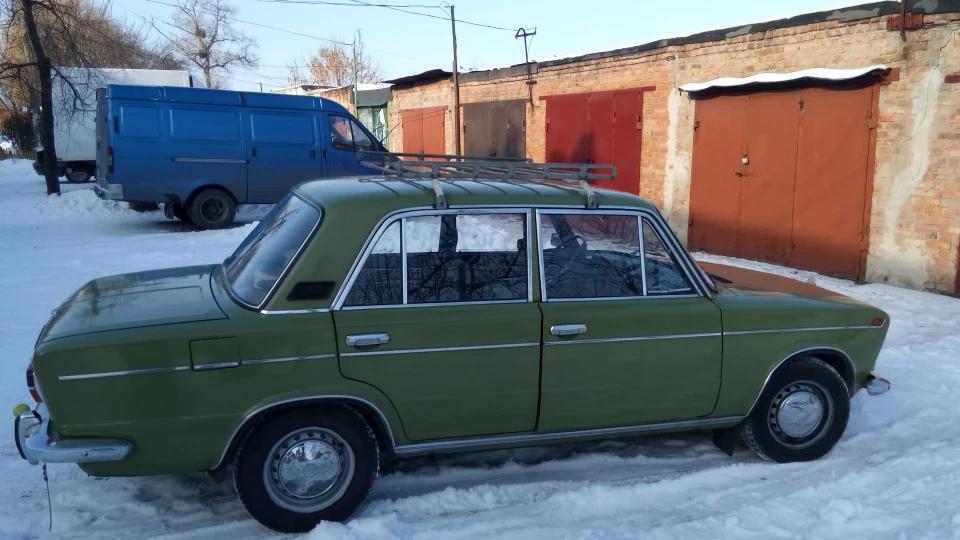 Lada 2103 3