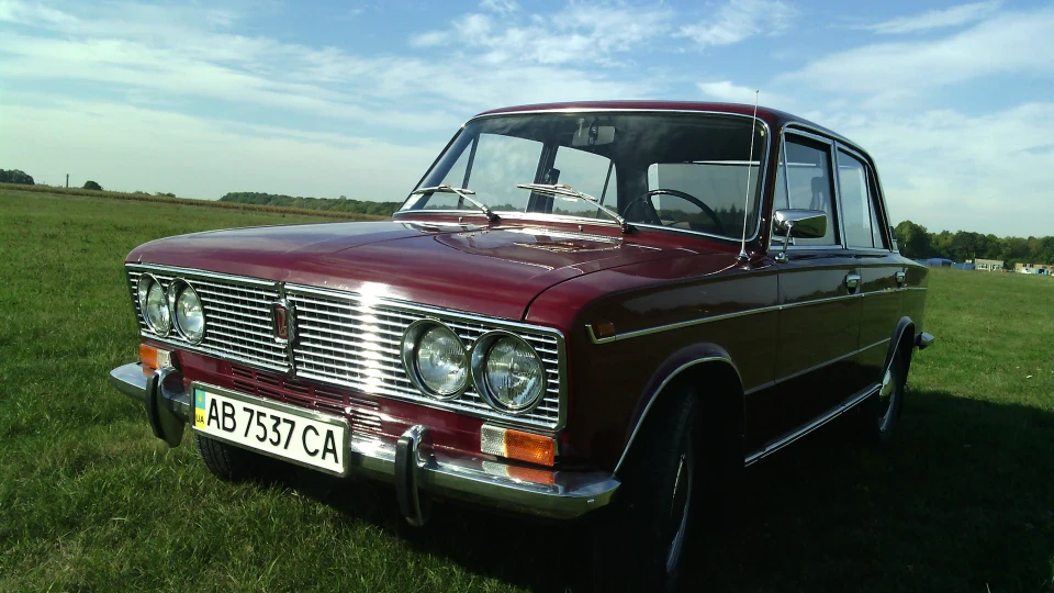 Lada 2103 3