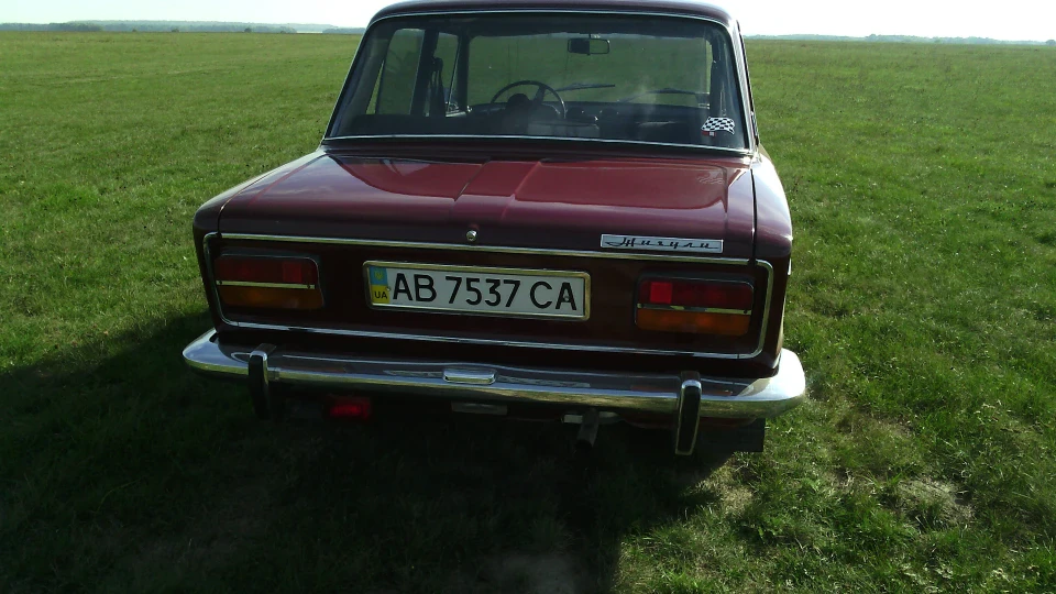 Lada 2103 5