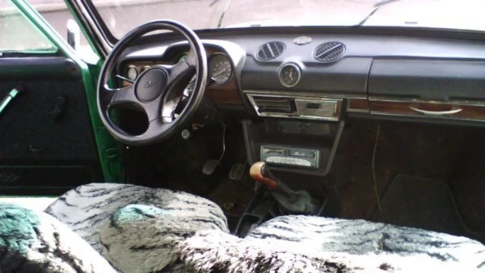Lada 2103 2