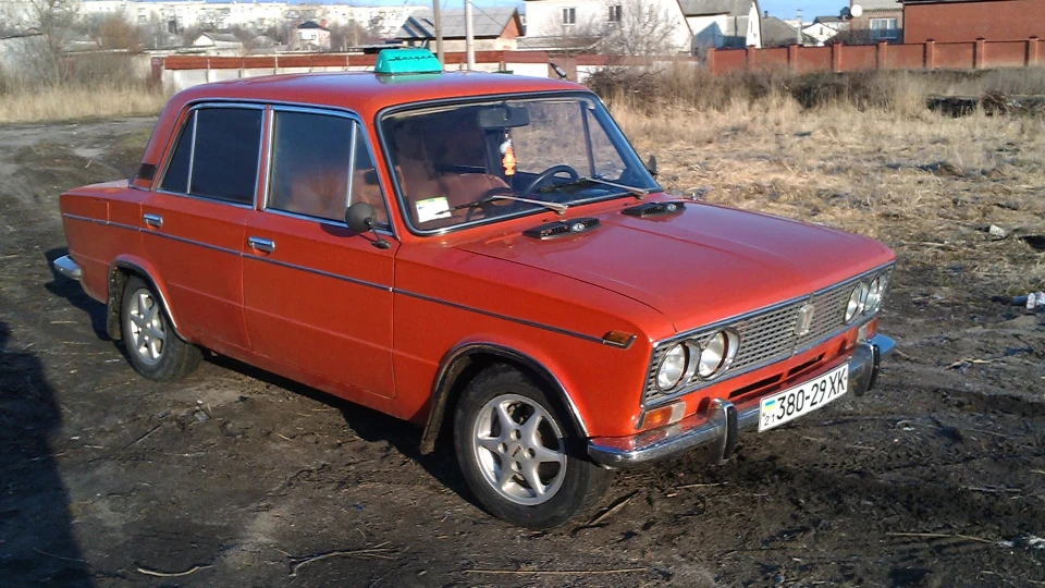 Lada 2103 5
