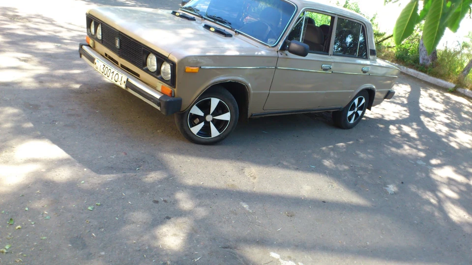 Lada 2103 3