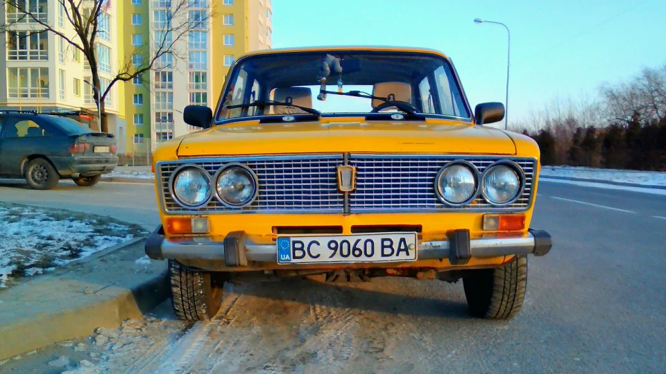 Lada 2103 2