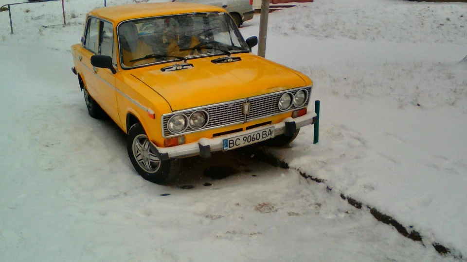 Lada 2103 3