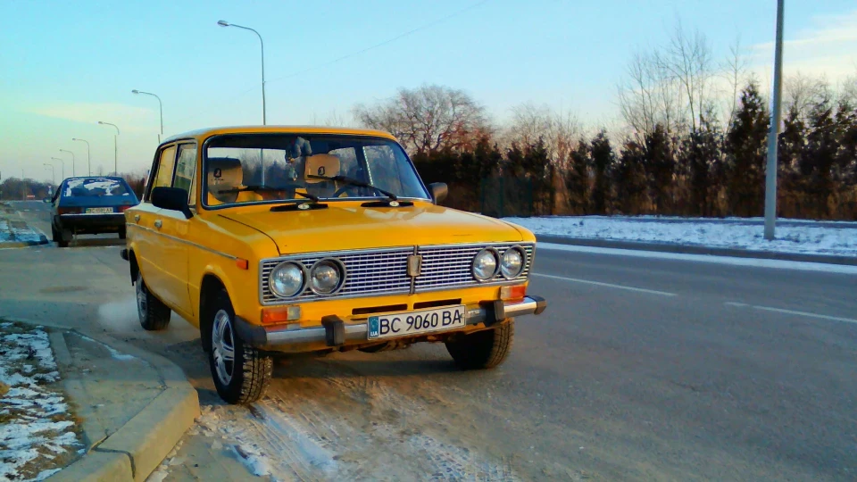 Lada 2103 5