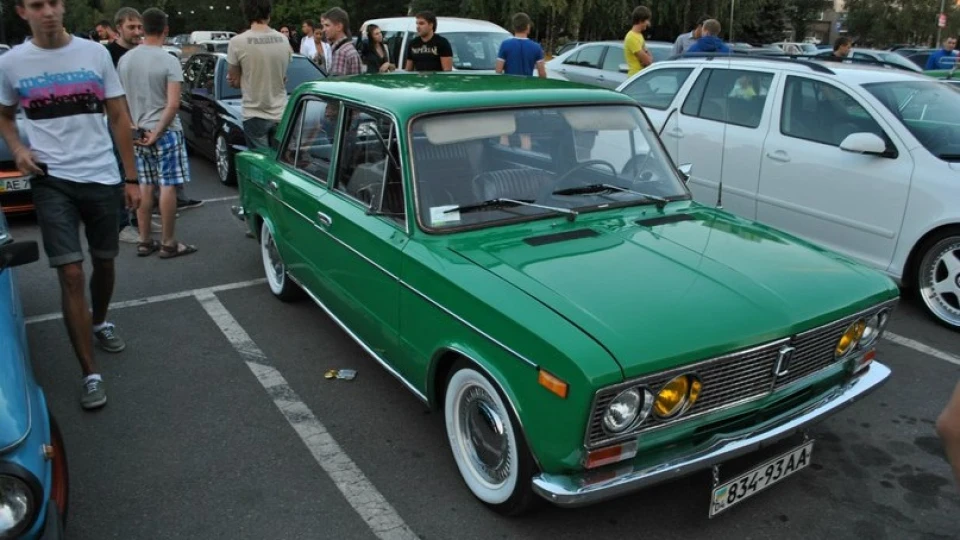 Lada 2103 2