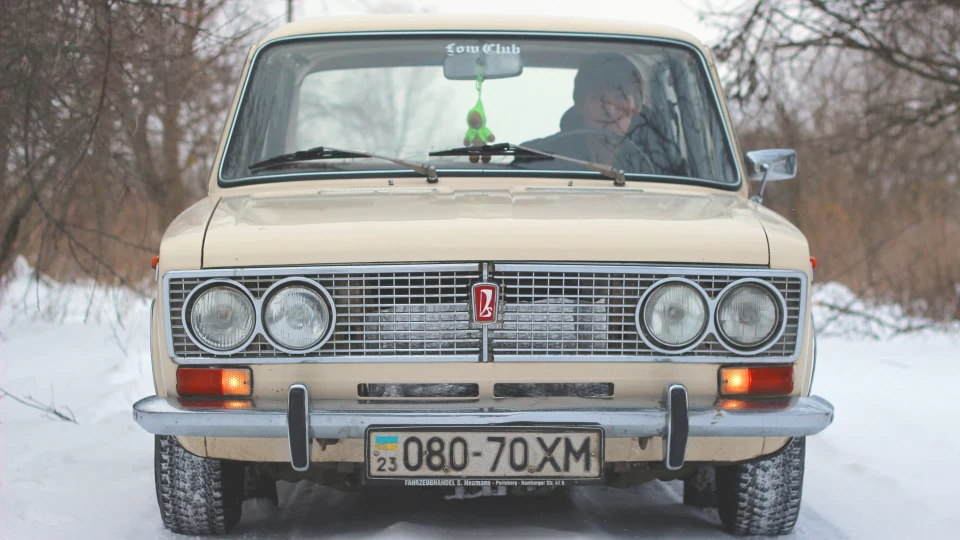 Lada 2103 2