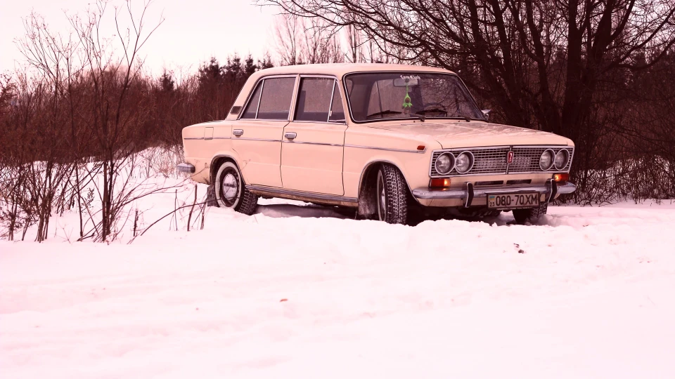Lada 2103 3