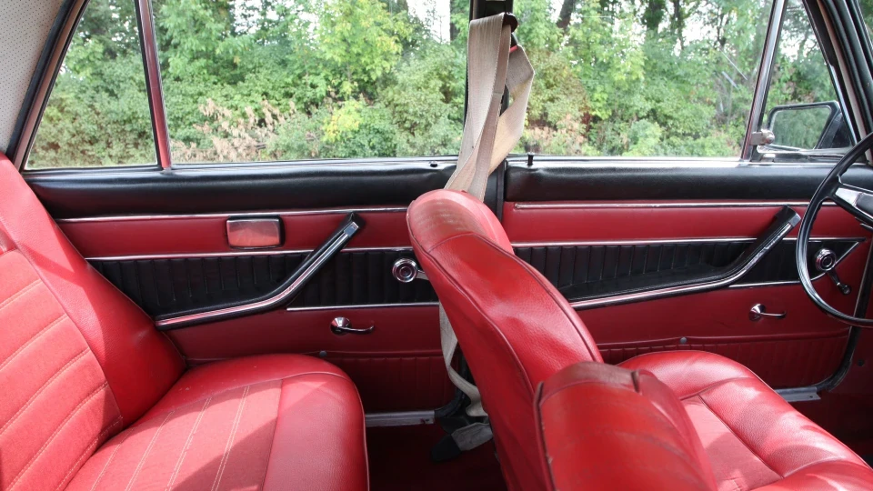 Lada 2103 4
