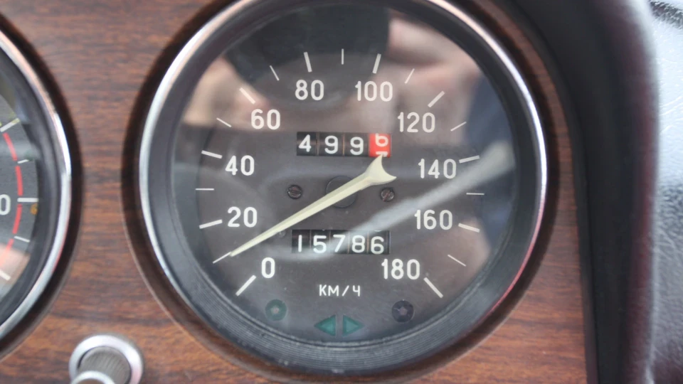 Lada 2103 5