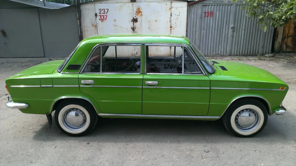 Lada 2103 3