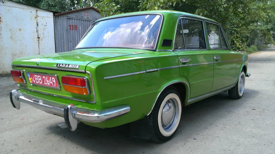 Lada 2103 4