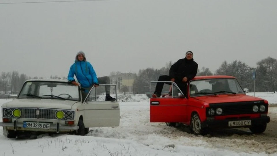 Lada 2103 4