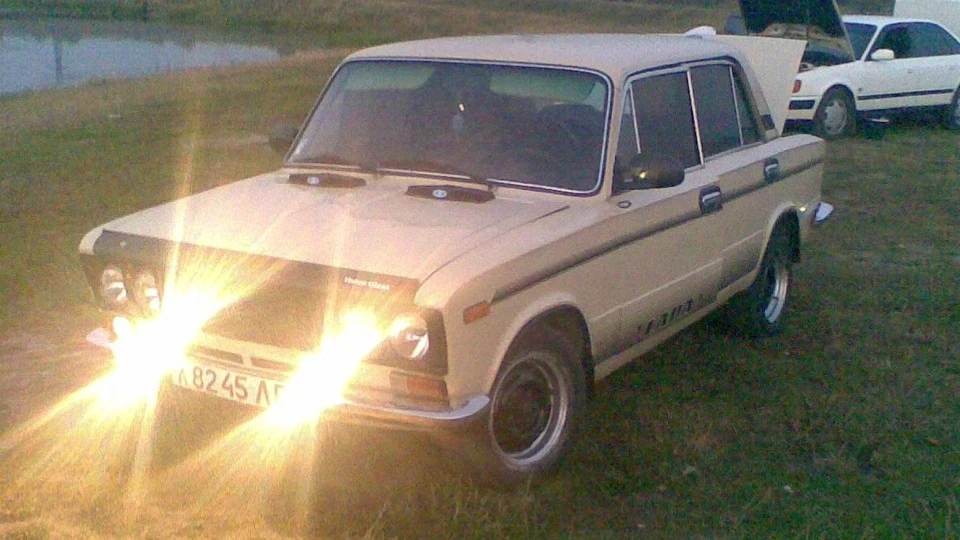 Lada 2103 2