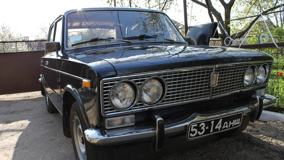 Lada 2103 2